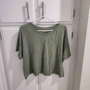 Old Navy Olive Short Sleeve Tee